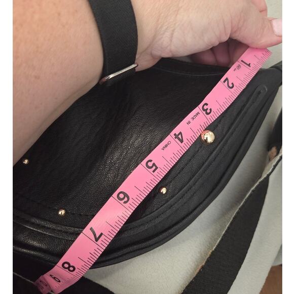 Jessica Simpson Boho Crossbody Southwestern Black Silver Stud Aztec Saddle - Picture 8 of 8